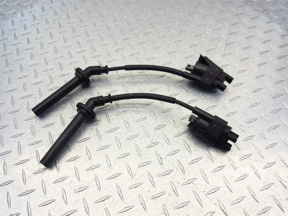 Lote de bujías de bobina de encendido Yamaha YZFR3 R3 2016 15-20 fabricante de equipos originales Foto 1 de 4