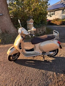 2019 Vespa Piaggio GTS 300 Touring Super Sport - Picture 1 of 8