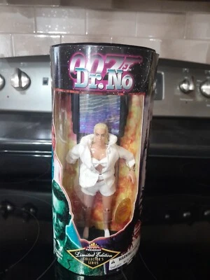 Boneco Vintage Exclusivo Premiere 007 Dr No Honey Ryder 1997 Edição Limitada 6" - Imagem 1 de 3
