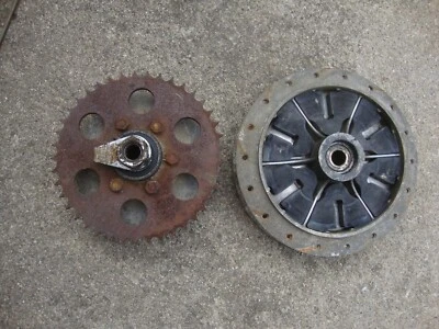 Suzuki X6 Hustler T20 1966 fabricante de equipos originales freno trasero llanta cubo con piñón 1967 1968 Foto 1 de 3