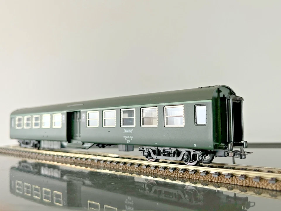 JOUEF 5101 - VOITURE Romilly A10½ tz -1ère Classe - SNCF - H0 - NEUF (PR-3833)