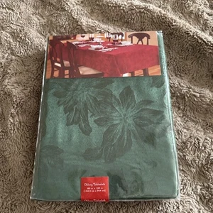 Green Tablecloth Floral Pattern 60x120 Oblong Rectangle Vintage Christmas - Picture 1 of 2