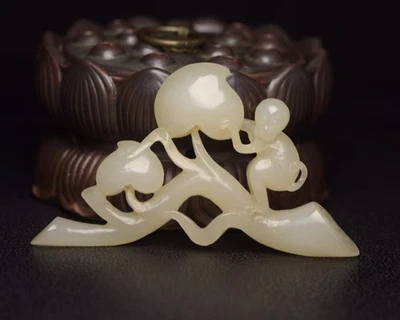 Certified Natural Hetian Jade Hand-carved Exquisite monkey Statue pendant1172 - Image 1 of 4