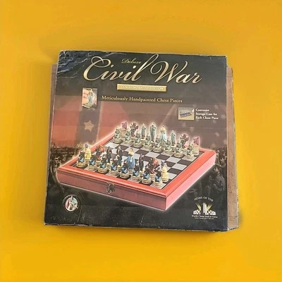 ¡Piezas pintadas a mano vintage! Juego de ajedrez conmemorativo Excalibur Deluxe de la Guerra Civil Foto 1 de 4