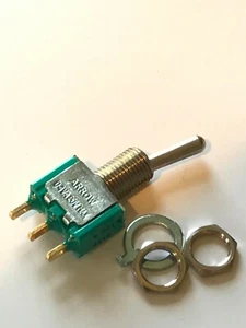 MILITÄRISCHE QUALITÄT PFEIL MINIATUR KIPPSCHALTER EIN - AUSSCHALTEN WECHSELN ÜBER fbb15a18 - Bild 1 von 2