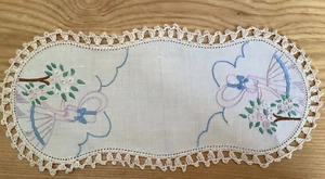 Beautiful Vintage Hand Embroidered Sandwich Tray Doily - Crinoline Lady - Picture 1 of 2