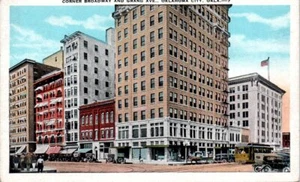 1920er OK Postkarte Ecke Broadway Grand Avenue Oklahoma City Straßenansicht Autos - Bild 1 von 2