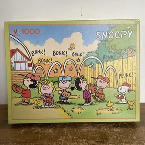 Vintage Snoopy Peanuts Puzzle Puzzle 1000 MB Baseball  - Bild 1 von 12