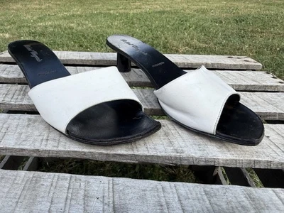 RARO Robert Clergerie Sandalia Deslizable Mula Blanco Negro Sin Cordones De Colección Años 90 Talla 7.5  Foto 1 de 4