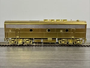 Overland Models HO Brass OMI-5465 F-3 Ph. II B Pass Locomotive CB&Q Pre-Owned/LN - Picture 1 of 16
