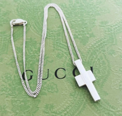 Near MINT GUCCI Sterling Silver Cross plate chain Necklace 925 No Box - Image 1 of 4