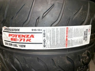 Bridgestone RE71R 305/30-R19 набор из 4 высокопрочных шин 200TW сцепление и температура A - Изображение 1 из 2