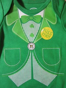 My Baby's 1st First Kiss Me Smoking Valentinstag St. Patrick's Day Ostern NB-18 - Bild 1 von 1