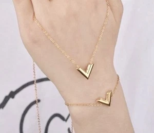 Letter V Necklace Bracelet Set 18k Gold Plated Titanium Steel - Picture 1 of 3