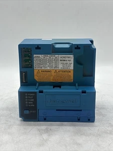 HONEYWELL BURNER CONTROLLER  RM7888-A-1027 (1978) - Picture 1 of 4
