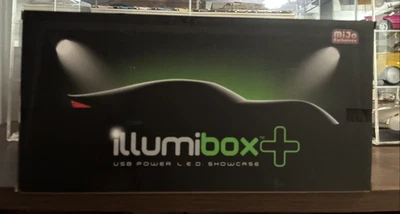 Vitrina Coleccionable con Luces LED para Modelos 1/18 1/24 con Base Blanca Foto 1 de 4