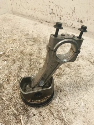 Kohler Courage V twin Piston 25 874 01-S & Connecting Rod 24 067 24-S - Image 1 of 4