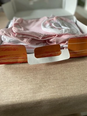 Lot De Vêtements Neufs 1 Mois - Photo 1/4