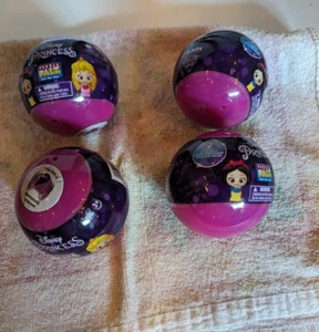 Lotto 4 Disney Puzzle Pals - Gomma Personaggi - Scopri il tuo personaggio misterioso - Foto 1 di 1