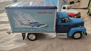 First Gear 1/34 1957 International R-190 w/ Dry Goods Van Allied Moving Racing - Picture 1 of 6
