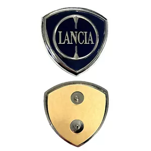 Fregio Stemma Anteriore Adesivo Logo per Lancia Ypsilon 2006>2013 MUSA 69x70 mm - Foto 1 di 5