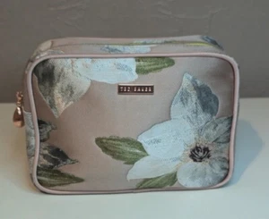 Ted Baker New Without Tags Make Up ~ Wash Bag - Picture 1 of 4