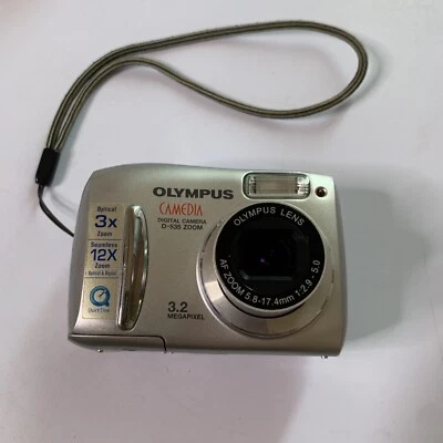 Olympus CAMEDIA D-535 3.2MP  Silver Digital Camera 3X Optical *Loose Battery Lid - Image 1 of 4