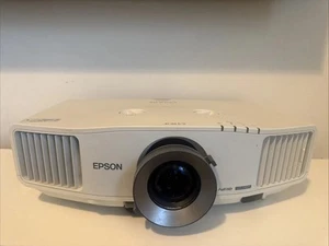 Epson PowerLite Pro G5750WU LCD Projector - Picture 1 of 3