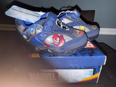 Marvel синий моды Avengers кроссовки новый с Ярлыками - свет вверх - Изображение 1 из 4