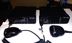 2 Motorola XPR 5550e 403-470 MHz R1 UHF 25-40W AAM28QPN9RA1AN FREE PROGRAMMING - Zdjęcie 1 z 4