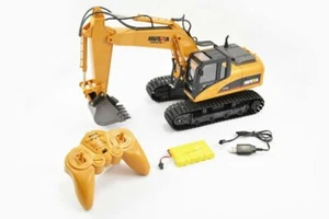 HUINA 1/14TH SCALE RC EXCAVATOR 2.4G 15CH WITH DIE CAST BUCKET. - Picture 1 of 12