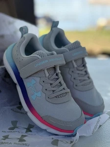 Under Armour Assert 10 Tenis Niñas Zapatos para Correr EE. UU. 2 AÑOS Gris Stream - Imagen 1 de 8