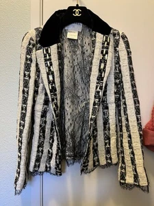 CHANEL RUNWAY 6 CC BUTTON+BLK LACE LINED GORGEOUS CRYSTAL DESIGN ELEGANT JACKET - Picture 1 of 24