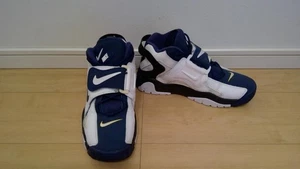 Nike Sneakers Shoes Air Barrage Mid Navy White AT7847-101 Men's US8 / JP26 EX - Picture 1 of 7