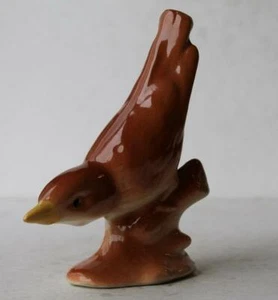 Estatuilla de pájaro rama de árbol cerámica porcelana pintada a mano estatuilla sin marca LINDA - Imagen 1 de 1