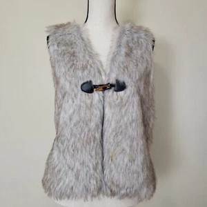 Love by Design M Faux Fur Knit Sweater Vest Lined Toggle South West Black White - Picture 1 of 10