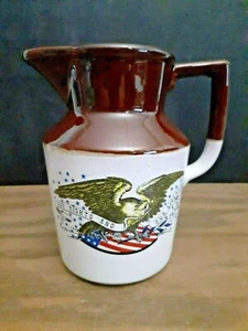1960 Vintage Krug ~ Unsere Rechte und unsere Freiheiten ~ Kolonial ~ beige und braun - Bild 1 von 3