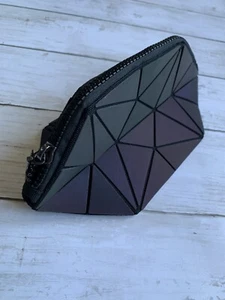 Ardun Shop Prism Geometrical Cosmetics Makeup Pouch Purse Wrist Bag Strap NWOT - Picture 1 of 10