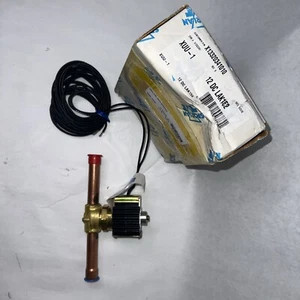Sporlan 12 VOLT CYCLE SOLENOID VALVE OMKC-2 COIL LAK 152 18W XUU-1 X13320341010 - Picture 1 of 6
