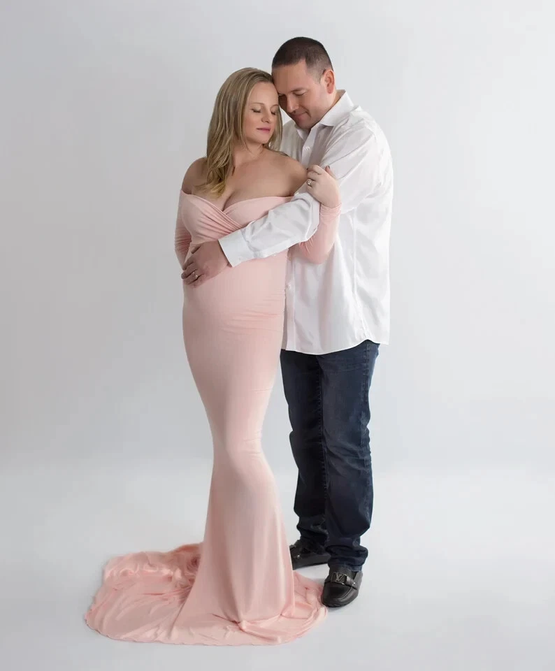 Long sleeve maternity dress for photography, blush color materinty gown - Image 1 of 1