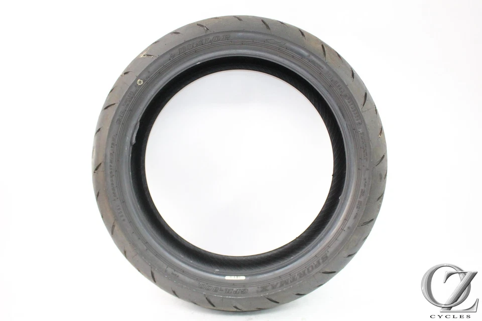 12-16 Honda CBR 1000RR CBR1000RR Rear Tire Dunlop Sportmax Gpr-300 190/50ZR17 - Image 1 of 4