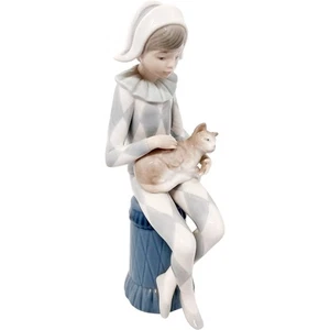 Nao Lladro Jester Figurine with Cat Ceramic 23cm High - Picture 1 of 7