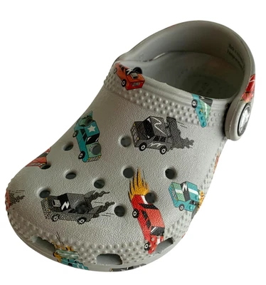 Zueco clásico Crocs niños pequeños C6 cómodo zapatos sin cordones para el agua estampado de coche de carreras Foto 1 de 4