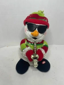 VIDEO Muñeco de Nieve Musical Niños de América Tocando Saxofón Navidad Peluche 2007 Usado en Excelente Condición - Imagen 1 de 5