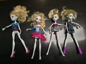 Monster High Lagoona Doll Lot 2008 Lot of 4 dolls ! - Picture 1 of 2