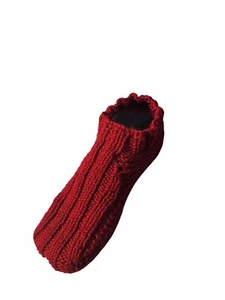 Slippers in Circular Needles Printed Knitting Pattern - Picture 1 of 7