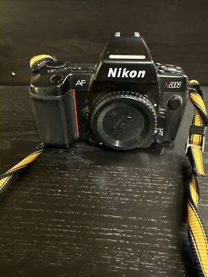 Nikon N8008 35mm SLR Film AF Ultra High Speed Camera Body READ - Image 1 of 4