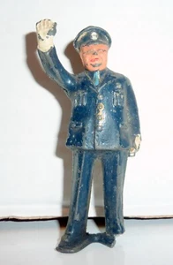 1930's Barclay Policeman Cop Dime Store Lead Figure Railroad Vintage Piece - Picture 1 of 9