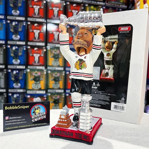 JONATHAN TOEWS Chicago Blackhawks 2013 Stanley Cup Champ NHL Bobblehead Cover