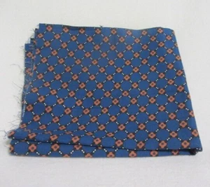 VINTAGE STOFFE MARINEBLAU MIT ORANGEFARBENEN QUADRATEN 1/3 YARD BAUMWOLLSTOFF - Bild 1 von 2